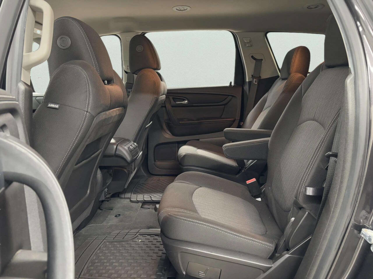 Used 2016 Chevrolet Traverse LT w/ Style and Technology Package image 15