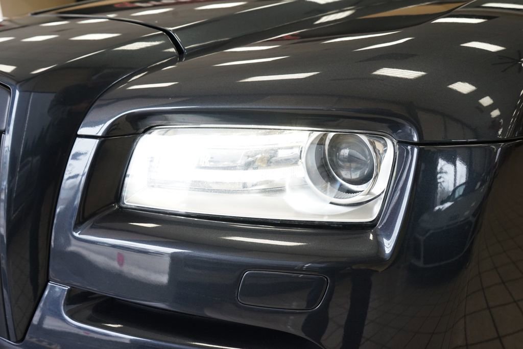 Used 2016 Rolls-Royce Wraith image 27