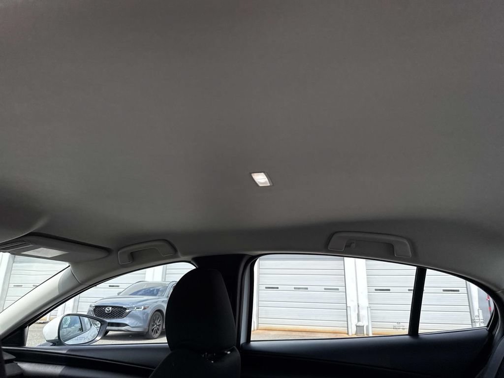 Used 2021 MAZDA MAZDA3 s FWD image 16