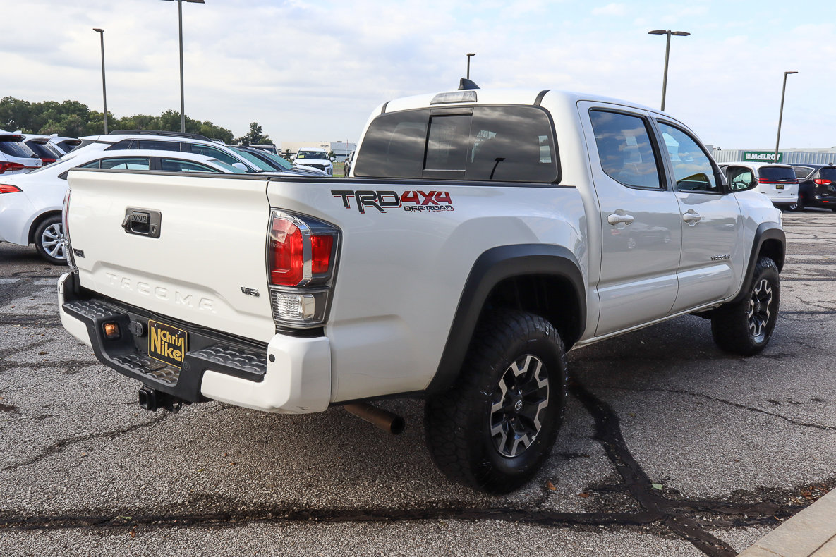 Used 2023 Toyota Tacoma TRD Off-Road image 4