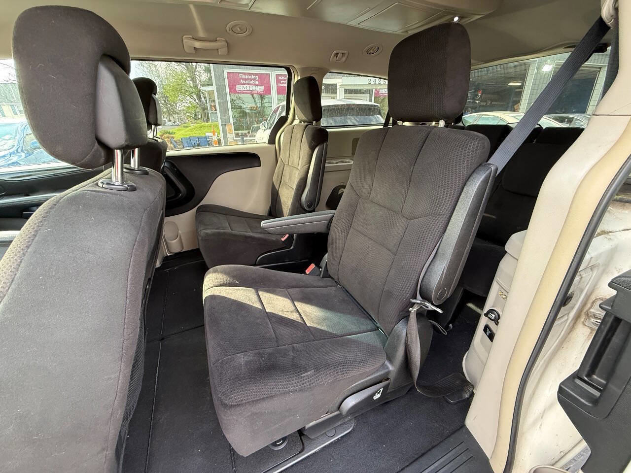 Used 2012 Dodge Grand Caravan Crew w/ Crew Value Pkg FWD image 22