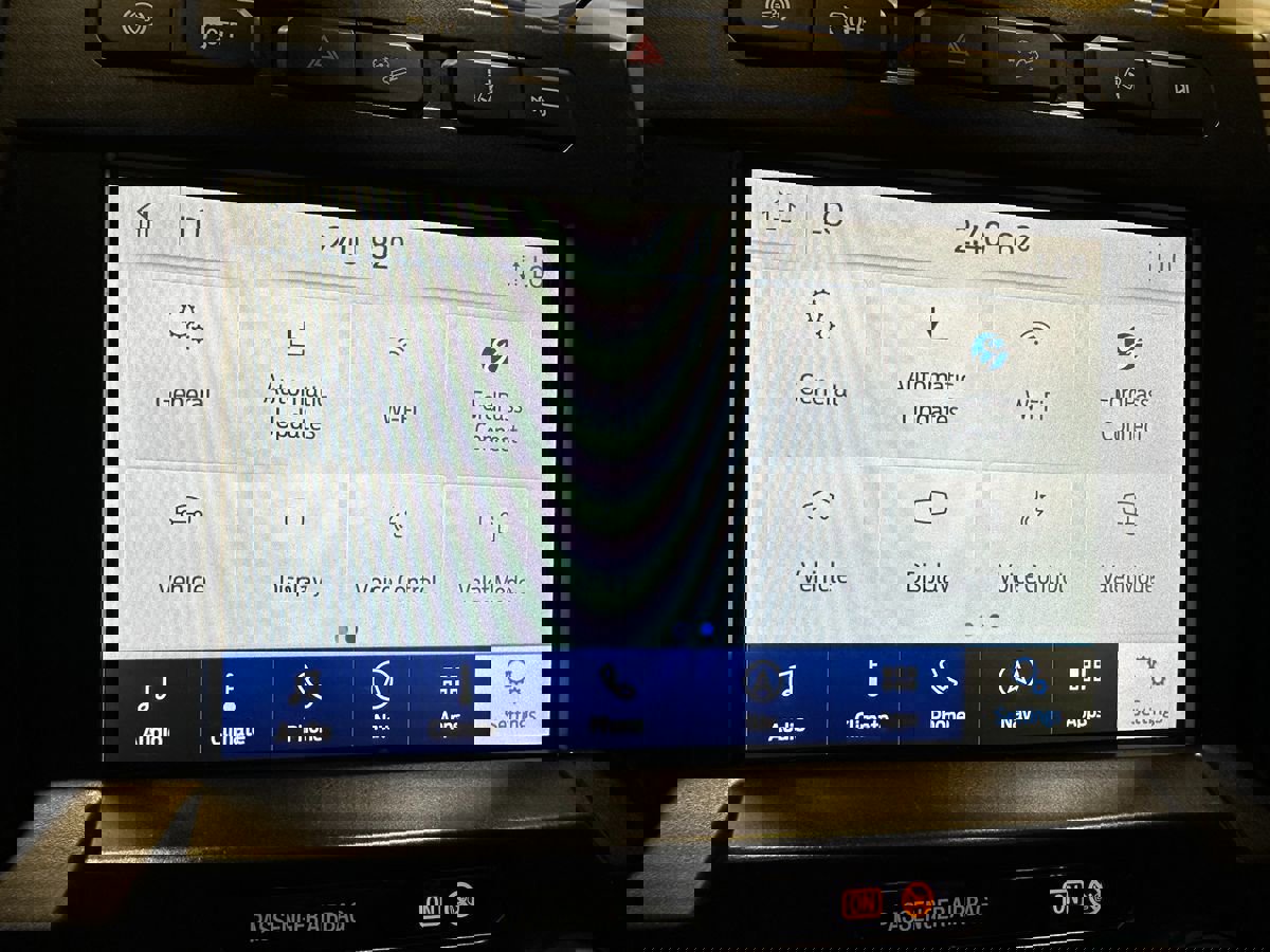 Used 2021 Ford F350 Lariat image 42