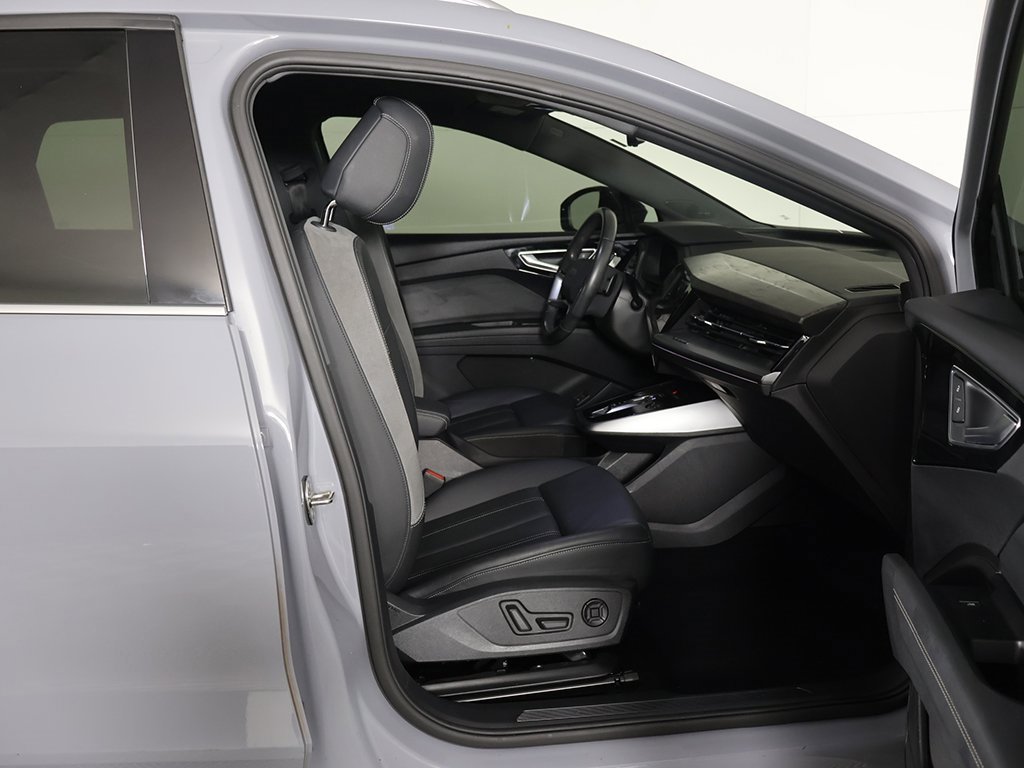 Used 2023 Audi Q4 e-tron Premium Plus w/ Premium Plus image 30