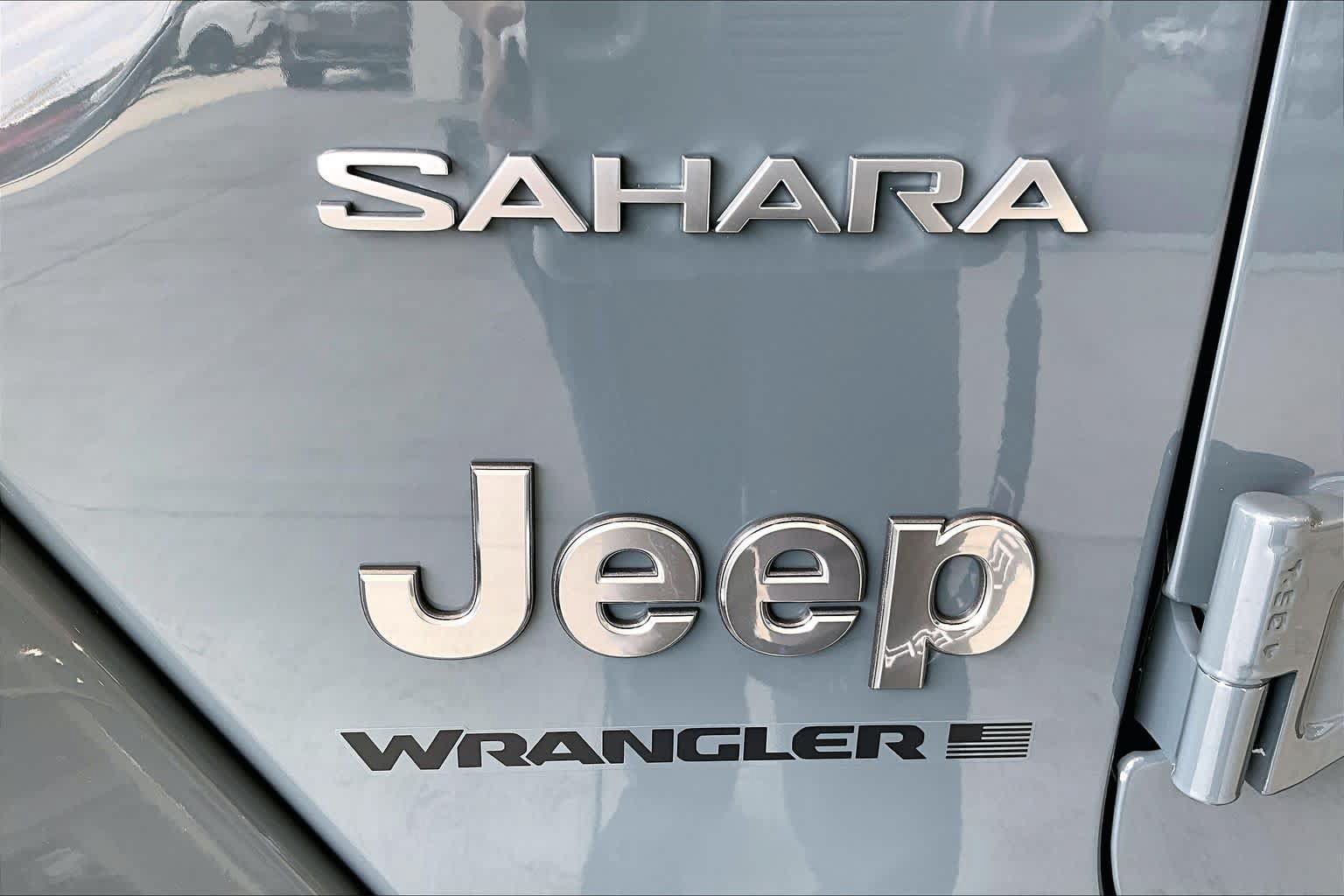 Used 2024 Jeep Wrangler Unlimited Sahara w/ Safety Group AWD/4WD image 30