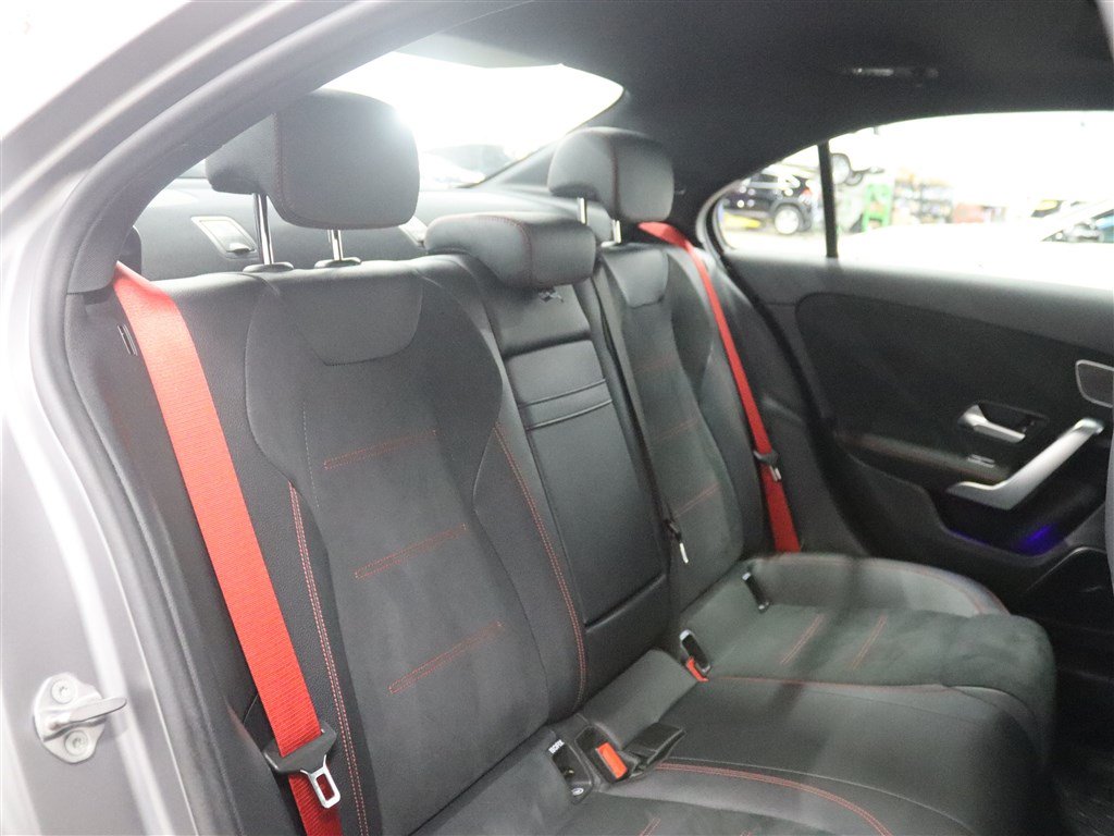 Used 2021 Mercedes-Benz A 35 AMG 4MATIC image 21