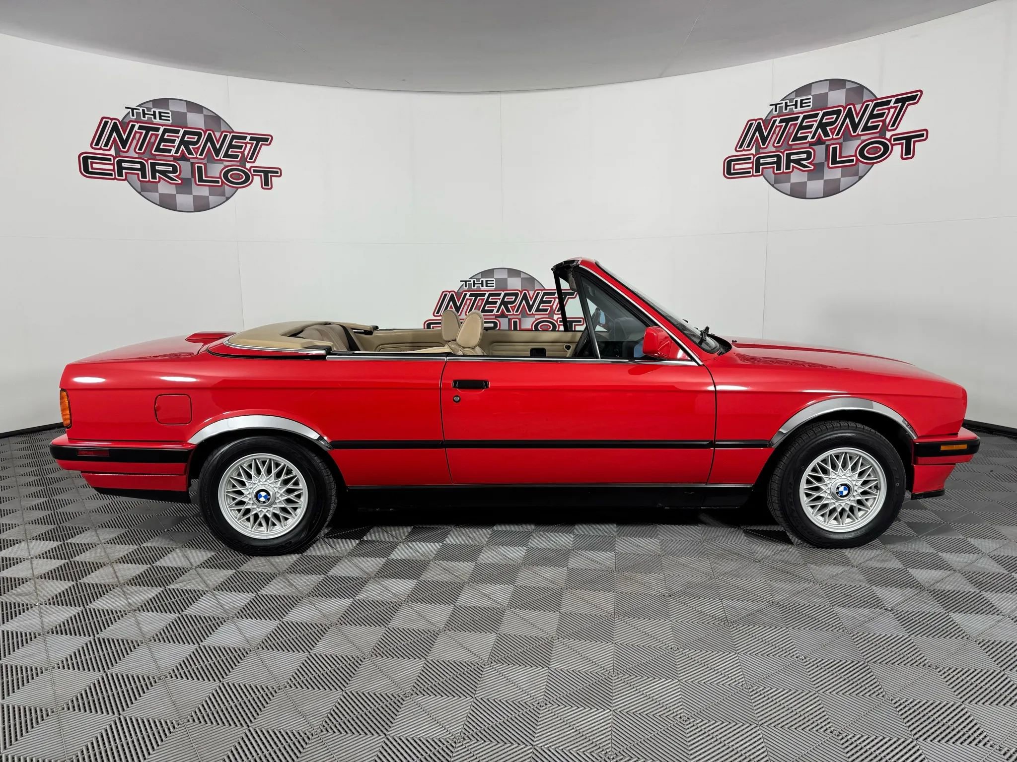 Used 1991 BMW 325i Convertible image 26