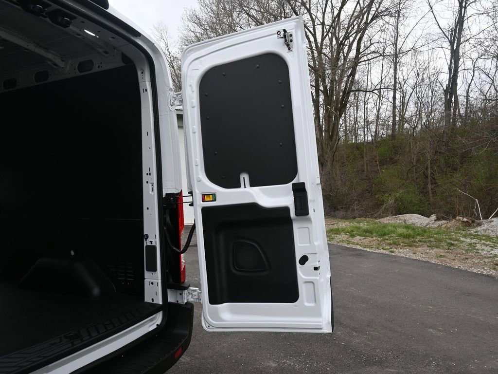 New 2026 Ford Transit 250 148 Medium Roof Extended AWD image 30