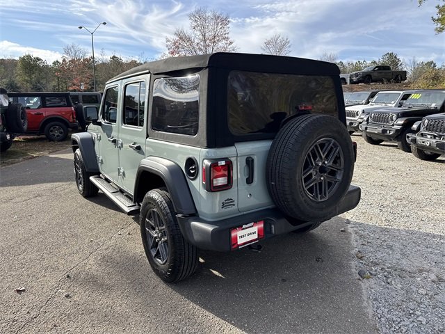 Used 2024 Jeep Wrangler Sport image 7