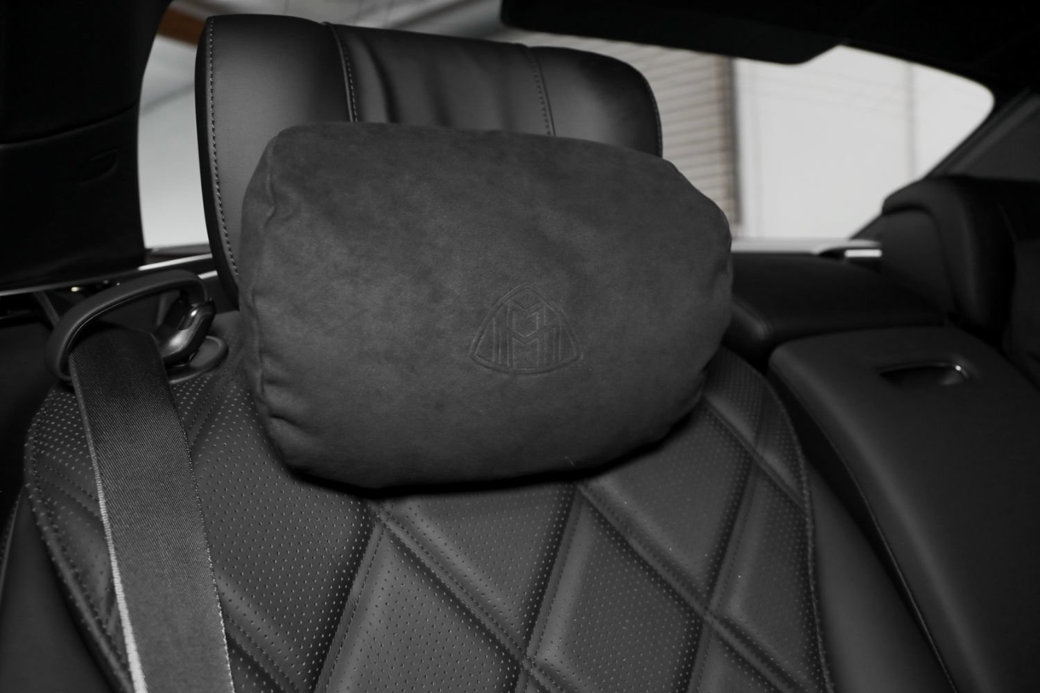 Used 2026 Mercedes-Benz Maybach S 580 4MATIC image 40