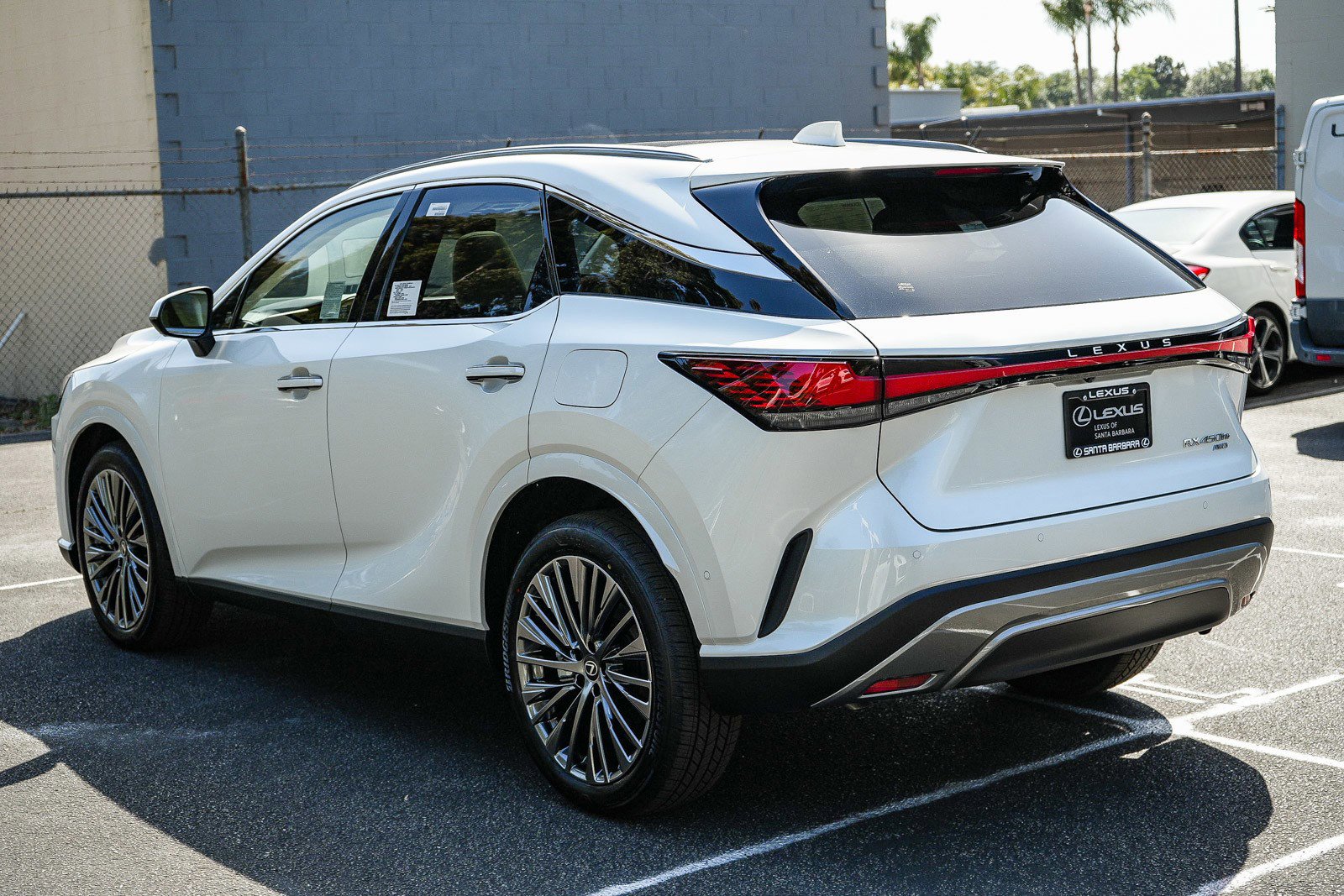 New 2026 Lexus RX 450h AWD image 4