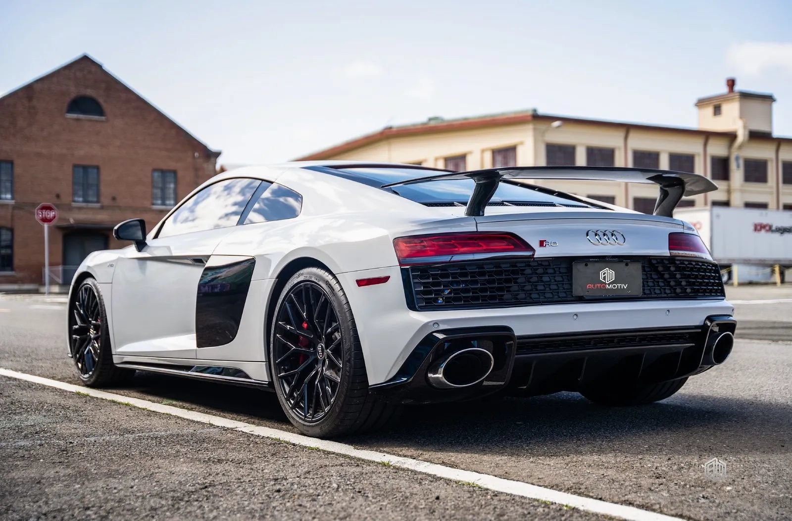Used 2020 Audi R8 V10 w/ Full Leather Package AWD/4WD image 4