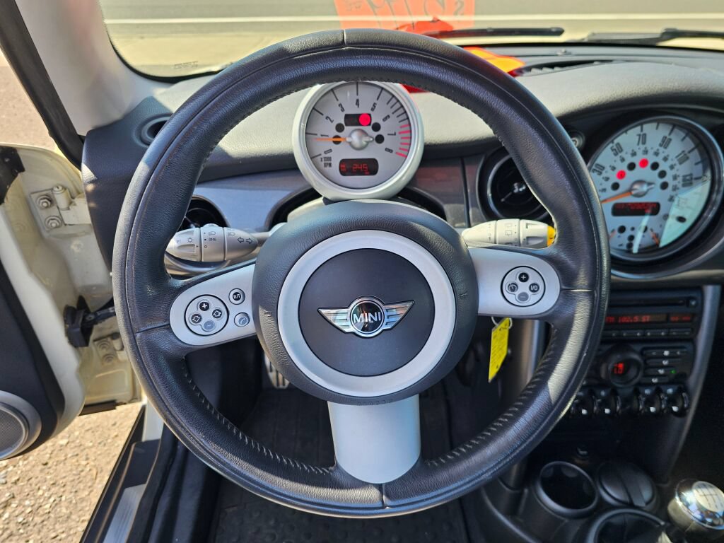 Used 2005 MINI Cooper S FWD image 26