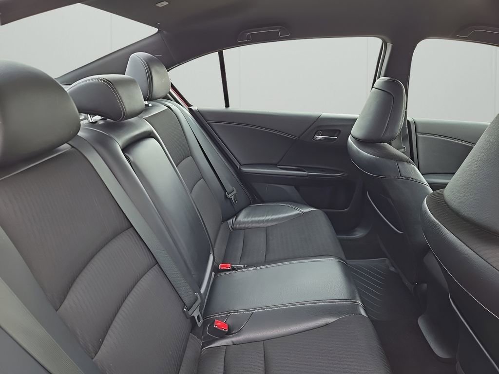 Used 2016 Honda Accord Sport image 16