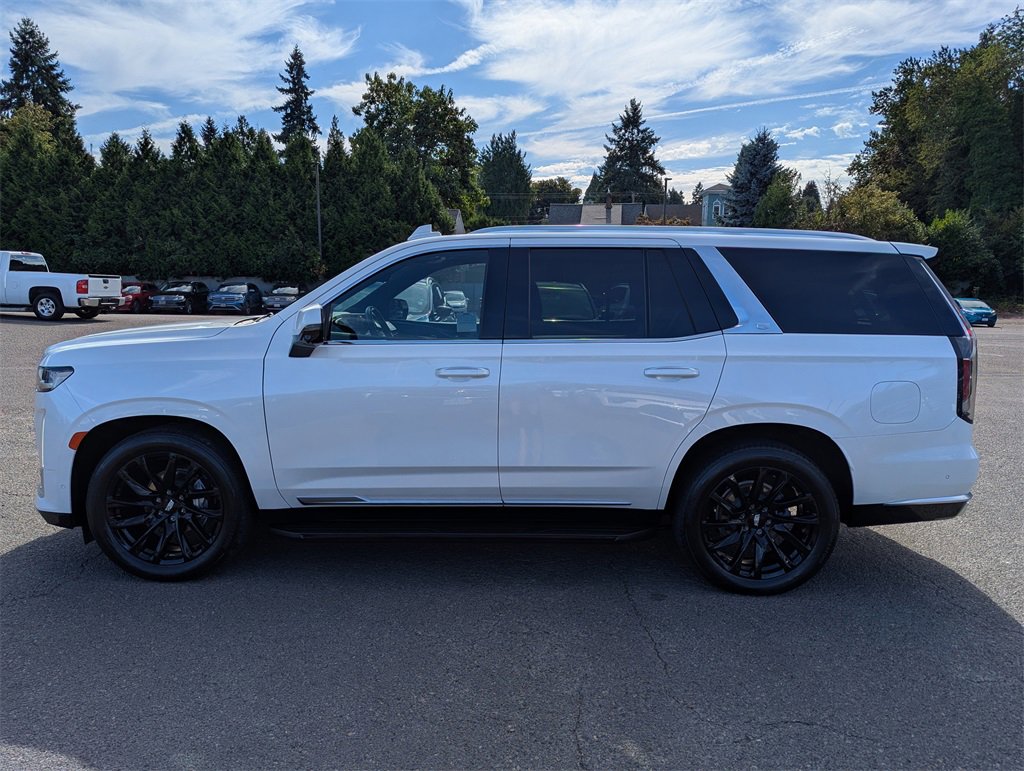 Used 2022 Cadillac Escalade Premium Luxury image 2