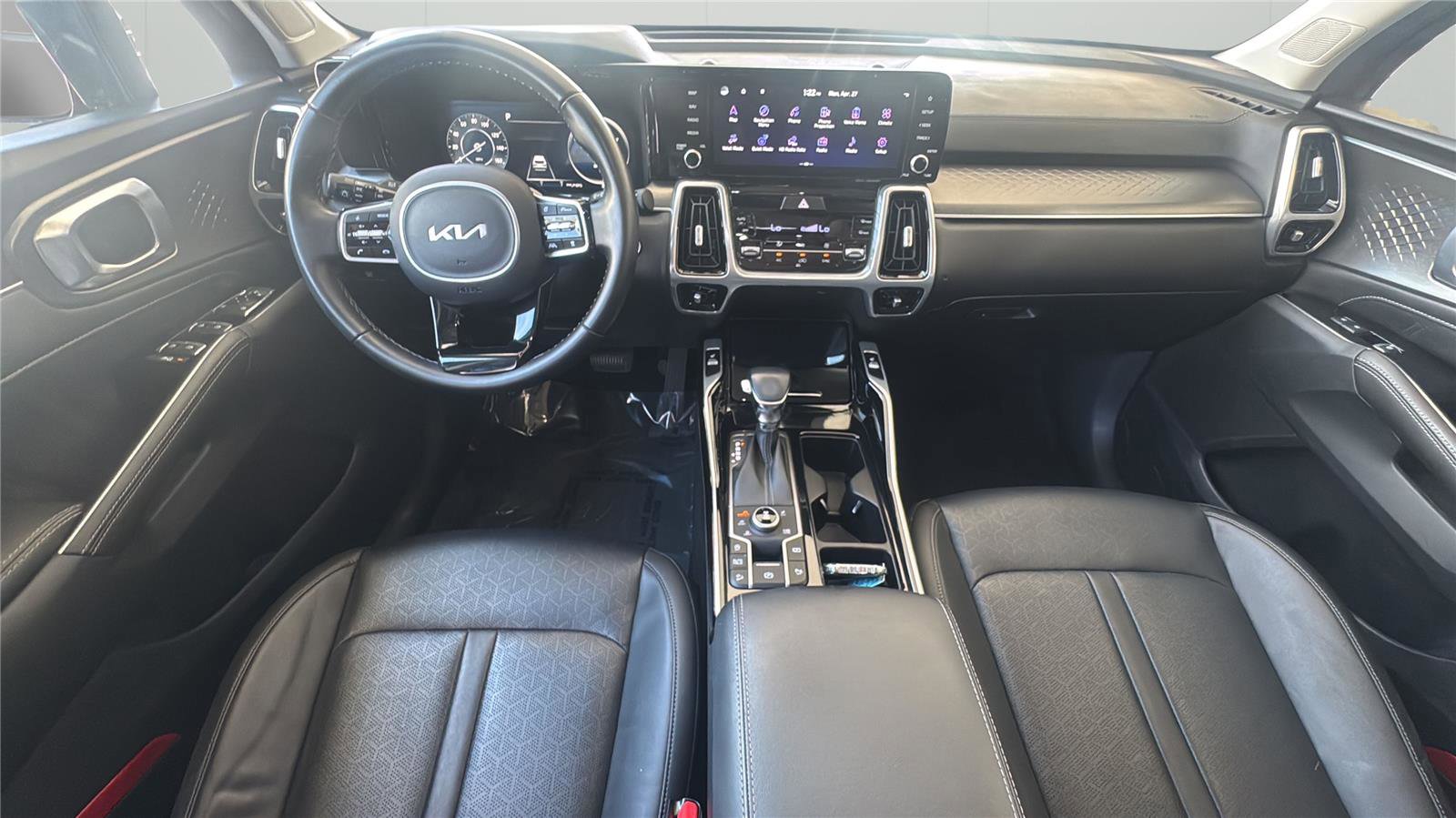 Used 2023 Kia Sorento SX AWD/4WD image 23