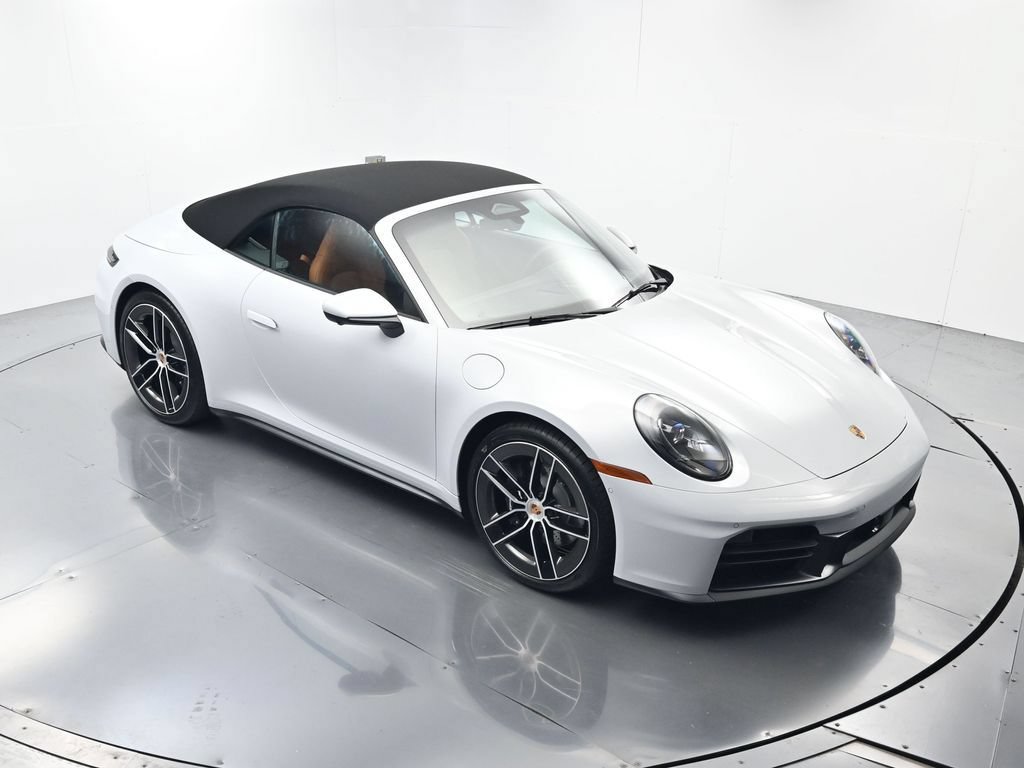 Certified 2026 Porsche 911 Carrera RWD image 40