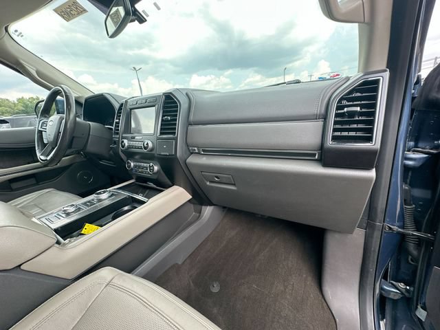 Used 2019 Ford Expedition Limited w/ Equipment Group 301A AWD/4WD image 32