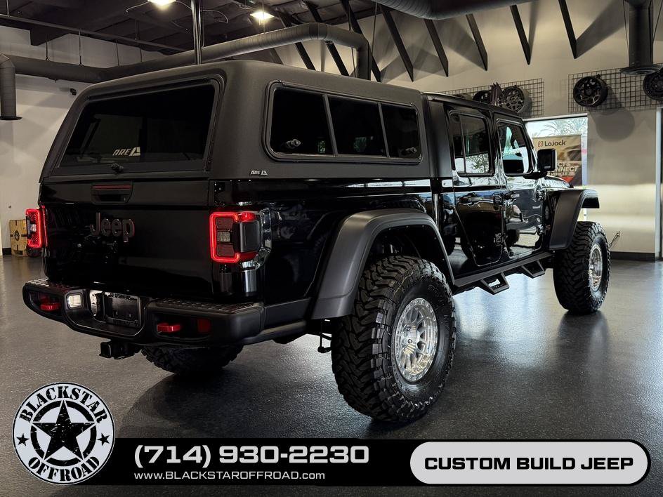 Used 2024 Jeep Gladiator Rubicon w/ Technology Group AWD/4WD image 33