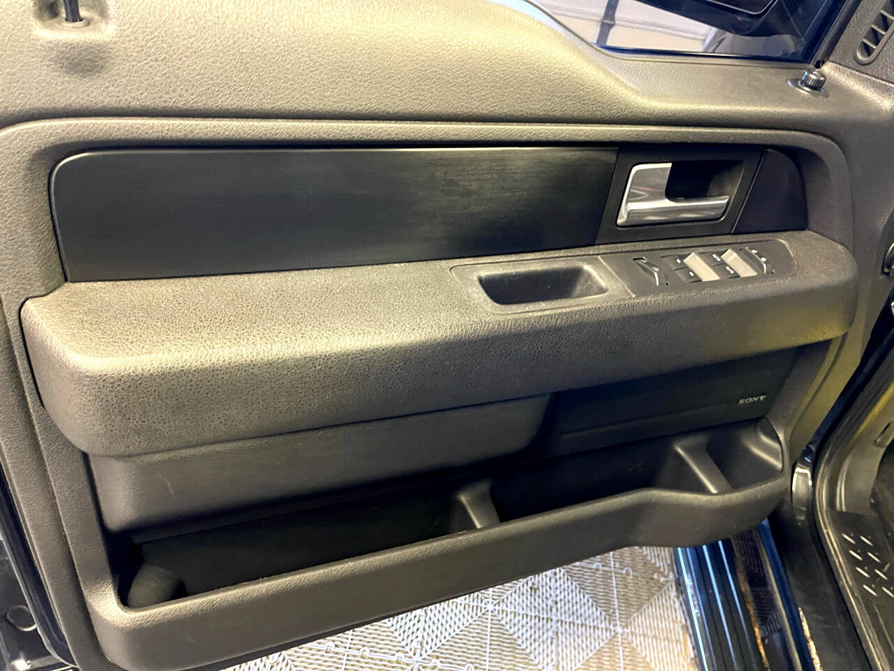 Used 2013 Ford F150 FX4 w/ Luxury Equipment Group image 25