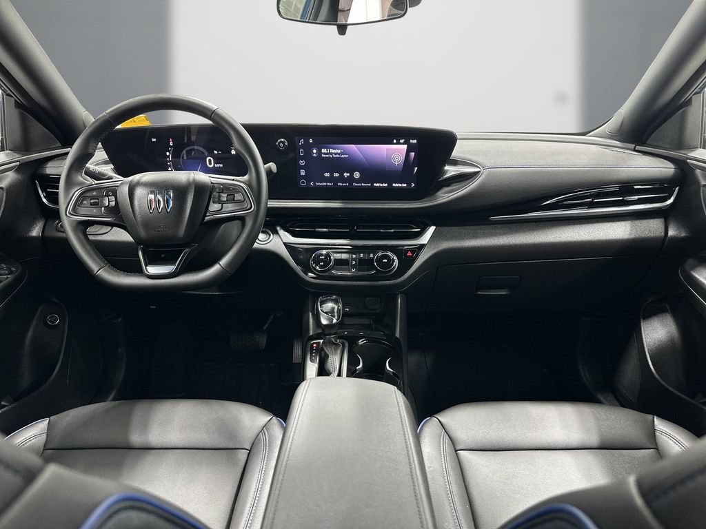 Used 2024 Buick Envista Sport Touring w/ Convenience II Package FWD image 18