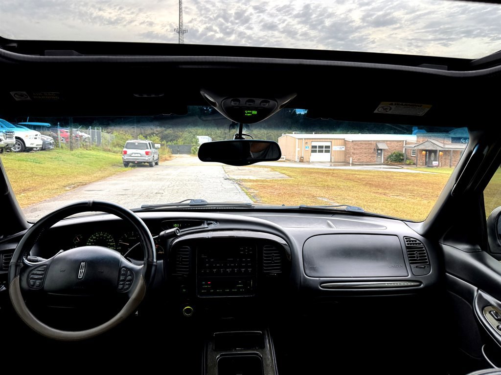 Used 2002 Lincoln Blackwood image 11