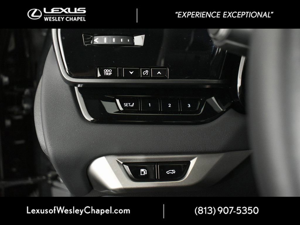 Used 2025 Lexus RX 350 Premium image 36