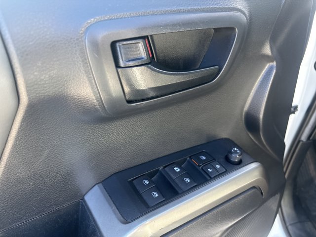 Used 2022 Toyota Tacoma SR5 w/ Technology Package RWD image 12
