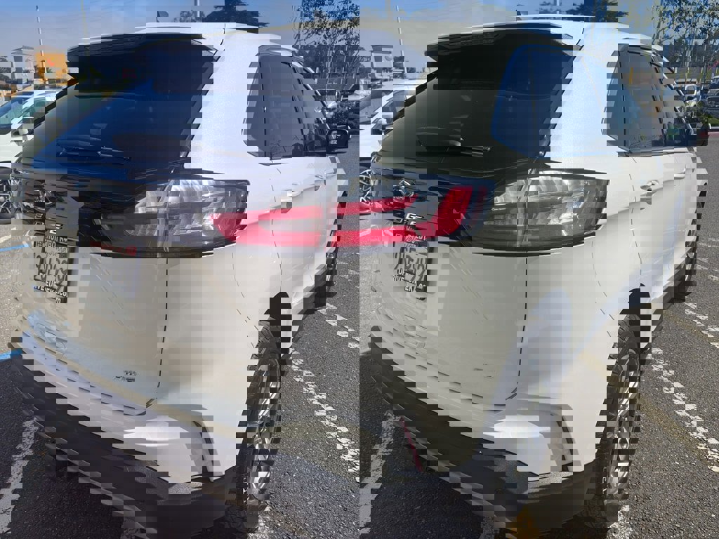 Used 2024 Ford Edge SEL w/ Convenience Package image 9