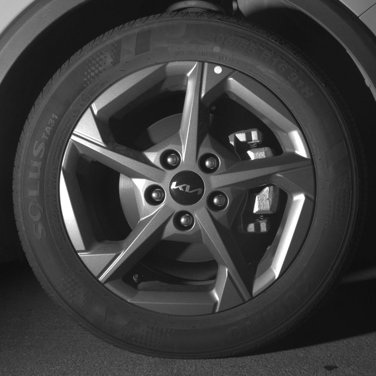 Used 2025 Kia K4 LXS image 13