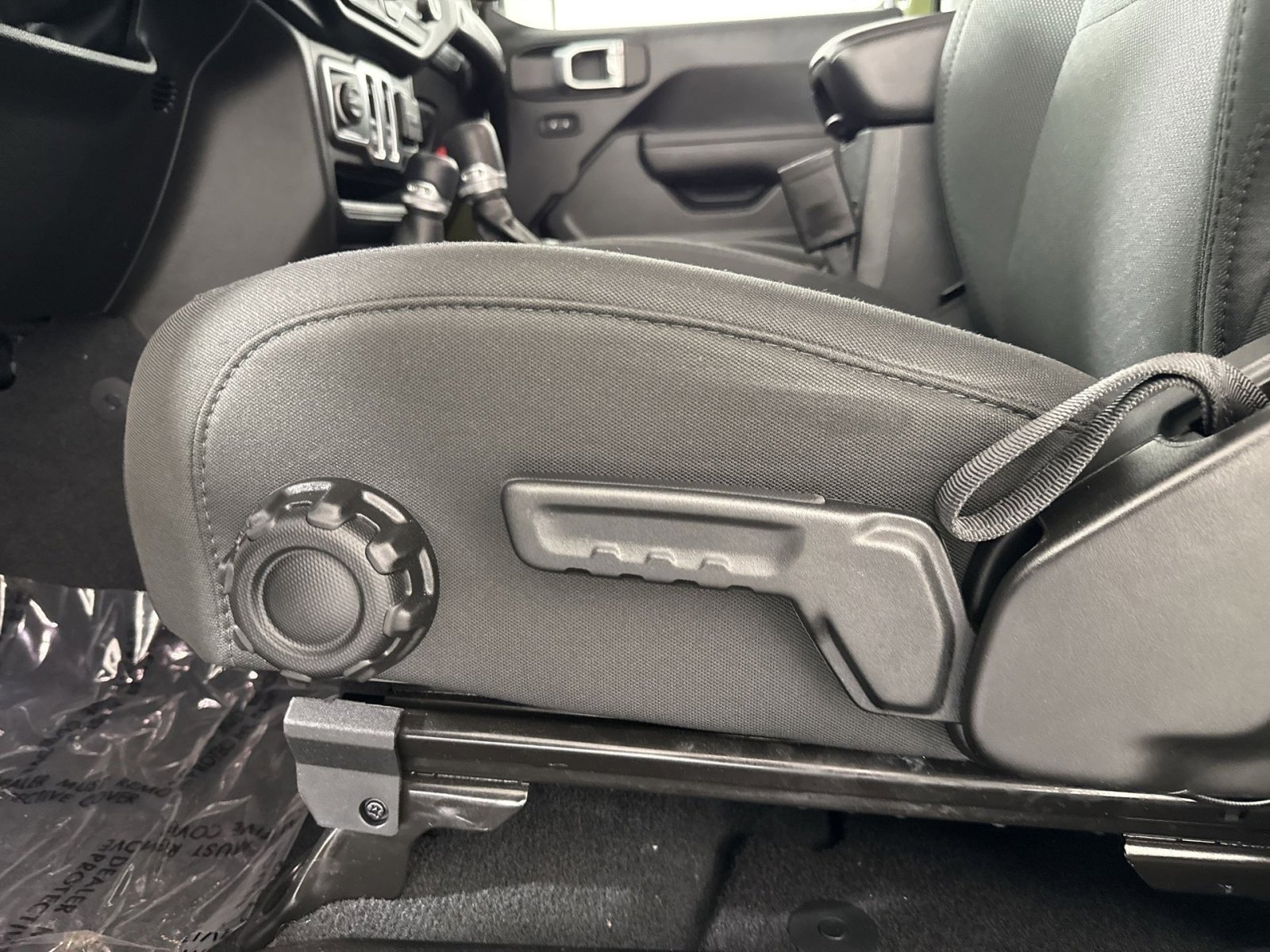 Used 2022 Jeep Wrangler Sport S AWD/4WD image 14