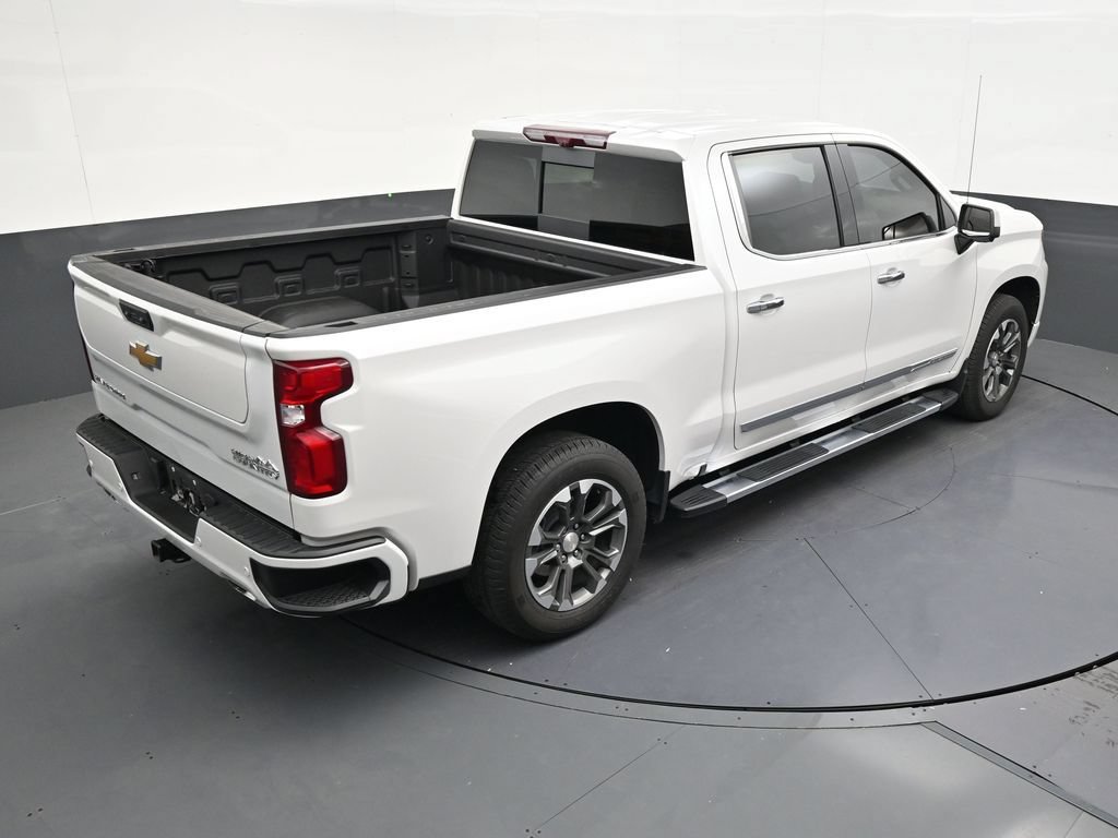 Used 2024 Chevrolet Silverado 1500 High Country w/ Technology Package RWD image 16