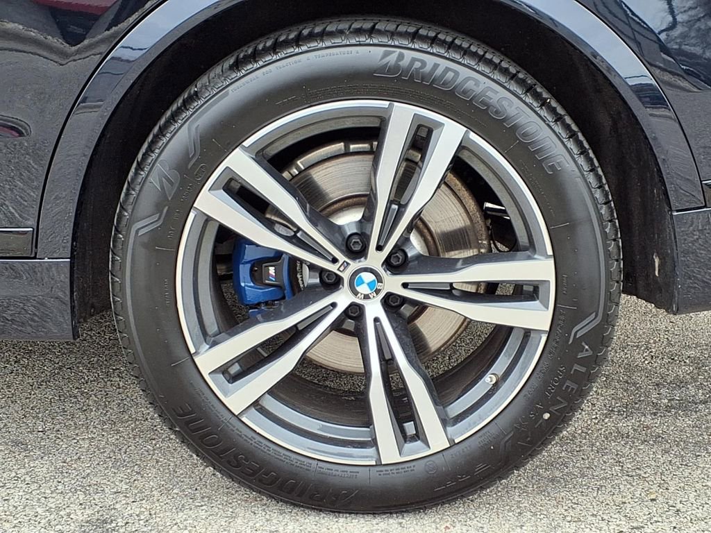 Used 2023 BMW X7 xDrive40i w/ M Sport Package image 6