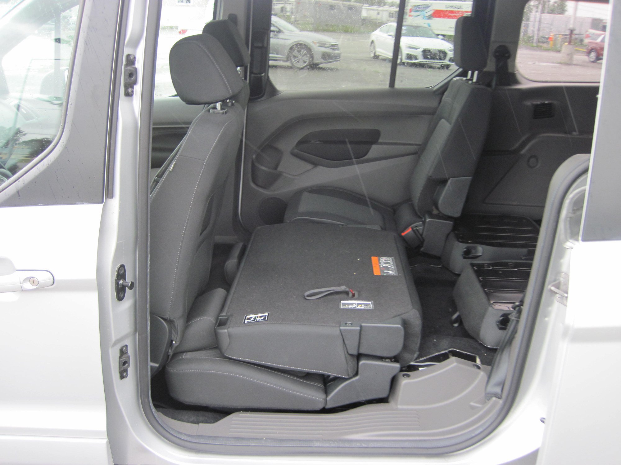 Used 2023 Ford Transit Connect XLT FWD image 10