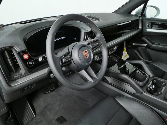 New 2026 Porsche Cayenne AWD image 4