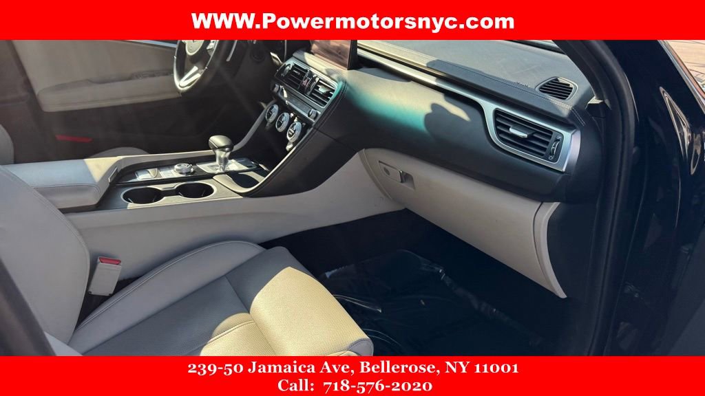 Used 2023 Genesis G70 2.0T image 13