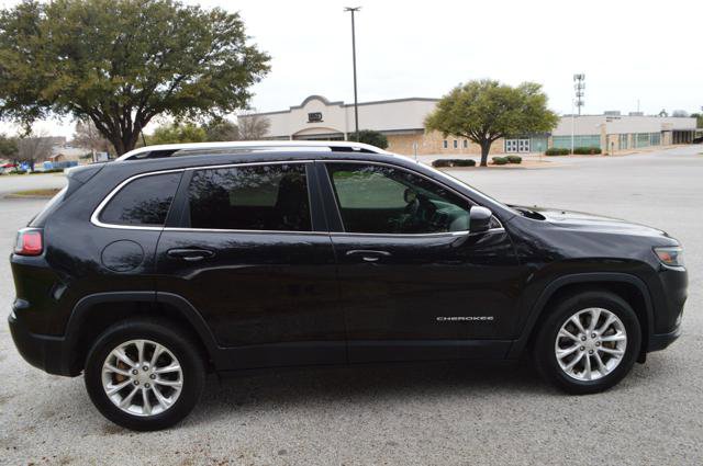 Used 2019 Jeep Cherokee Latitude w/ Popular Appearance Group image 7