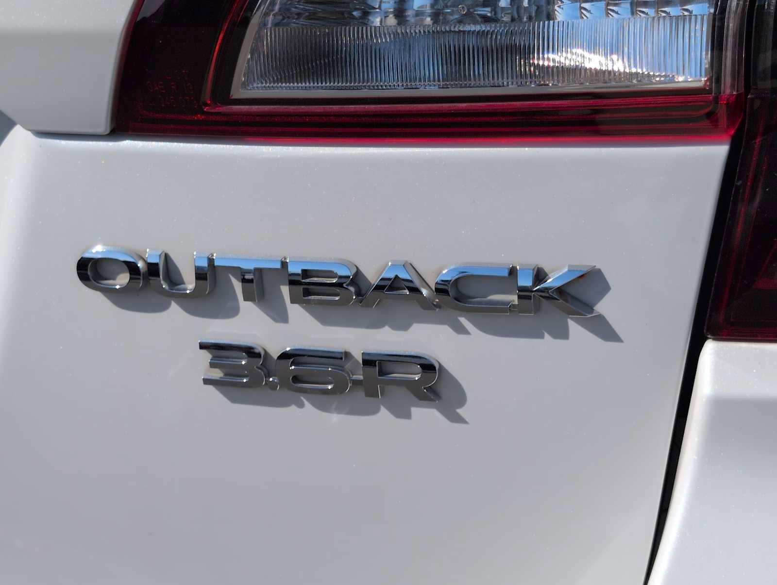 Used 2019 Subaru Outback 3.6R Touring image 13