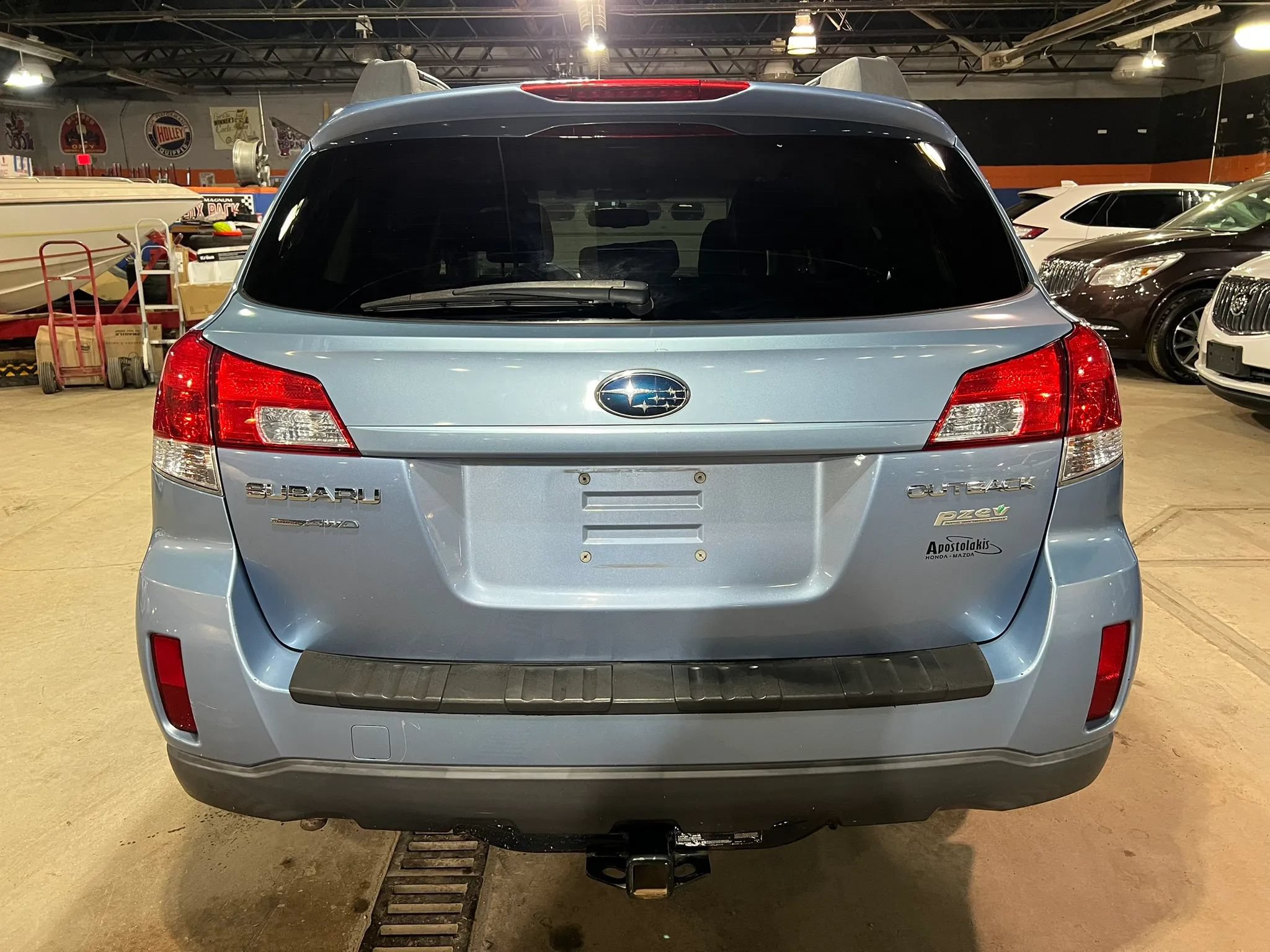 Used 2011 Subaru Outback 2.5i Premium AWD/4WD image 4