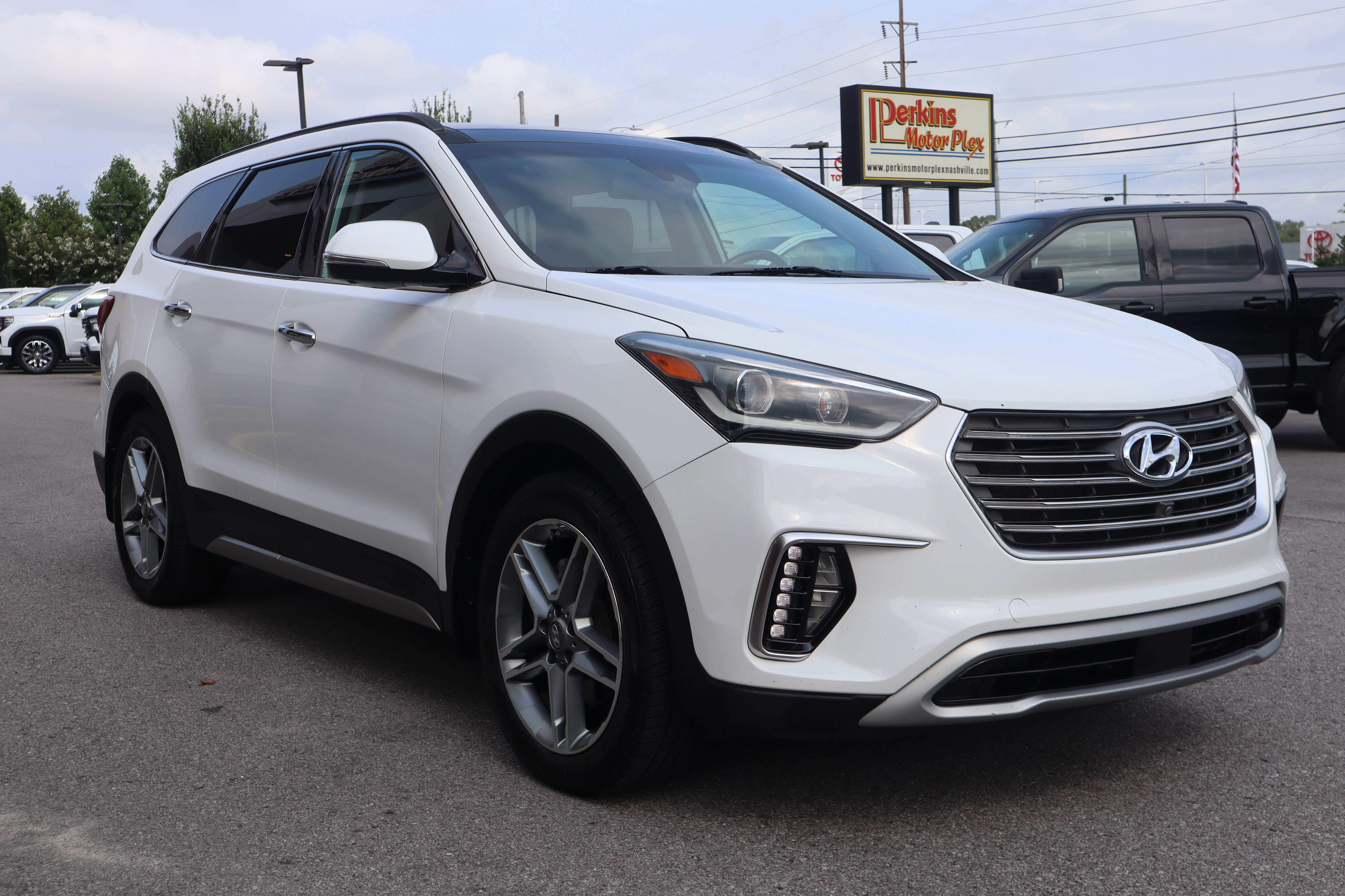 Used 2019 Hyundai Santa Fe XL FWD image 5