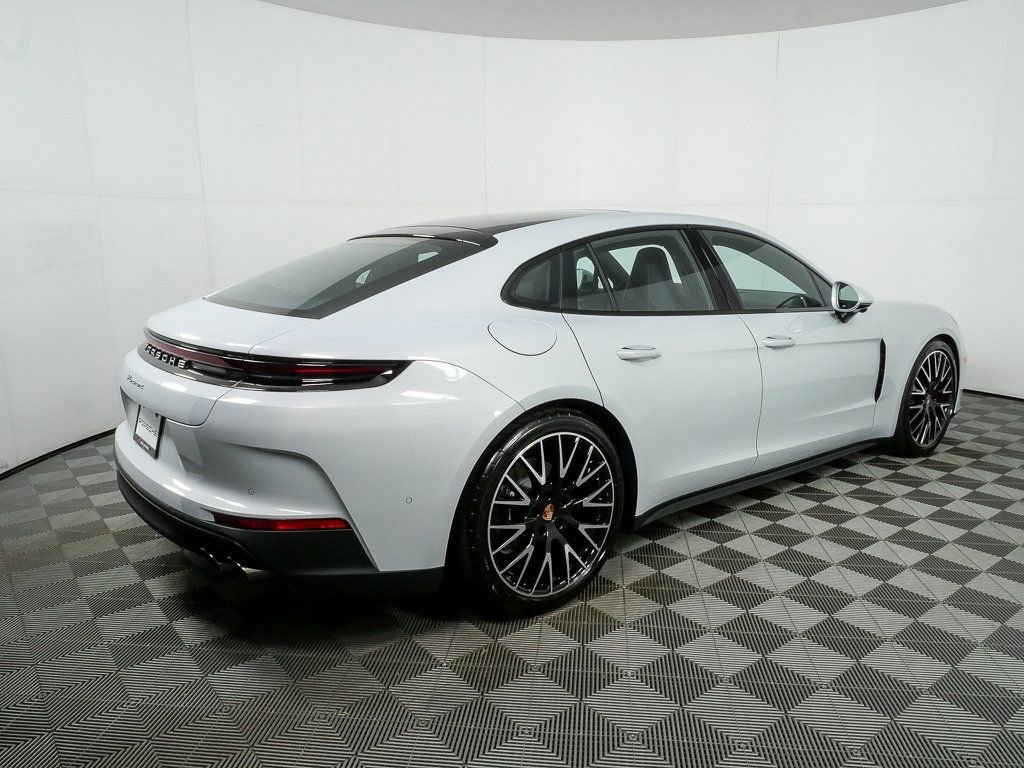 New 2026 Porsche Panamera image 30