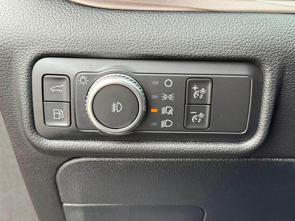 Used 2021 Ford Explorer Limited w/ Hybrid Equipment Group 310A image 22