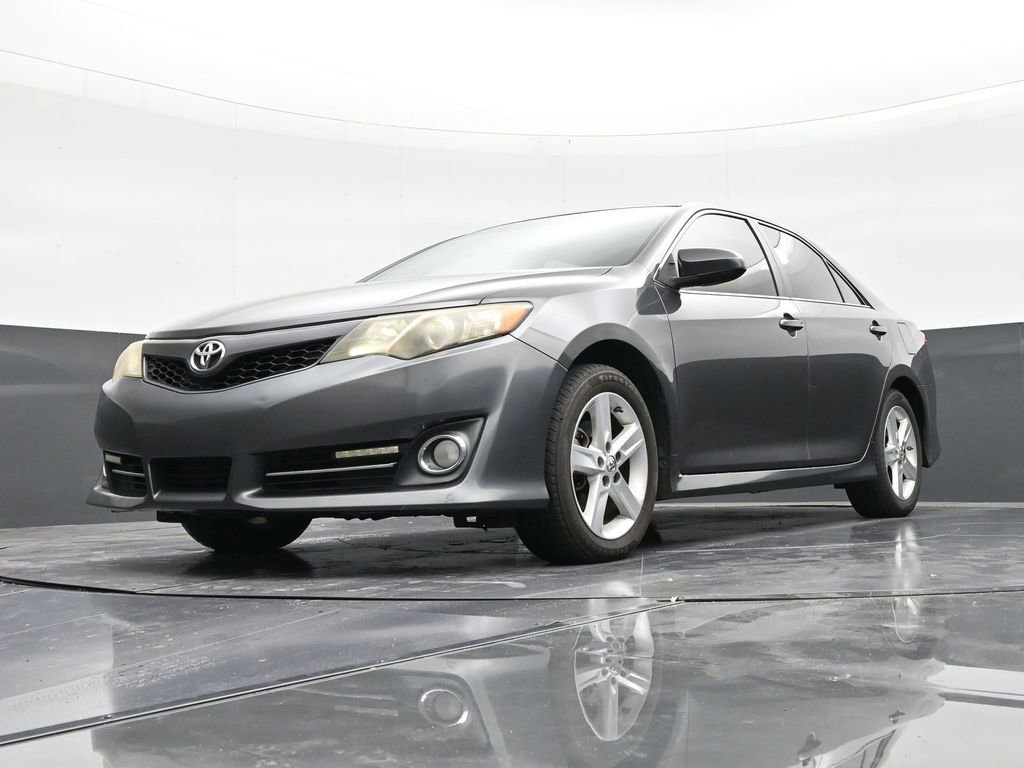 Used 2014 Toyota Camry SE image 20