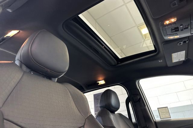 Used 2023 Toyota Sienna XSE w/ XSE Plus Package AWD/4WD image 21