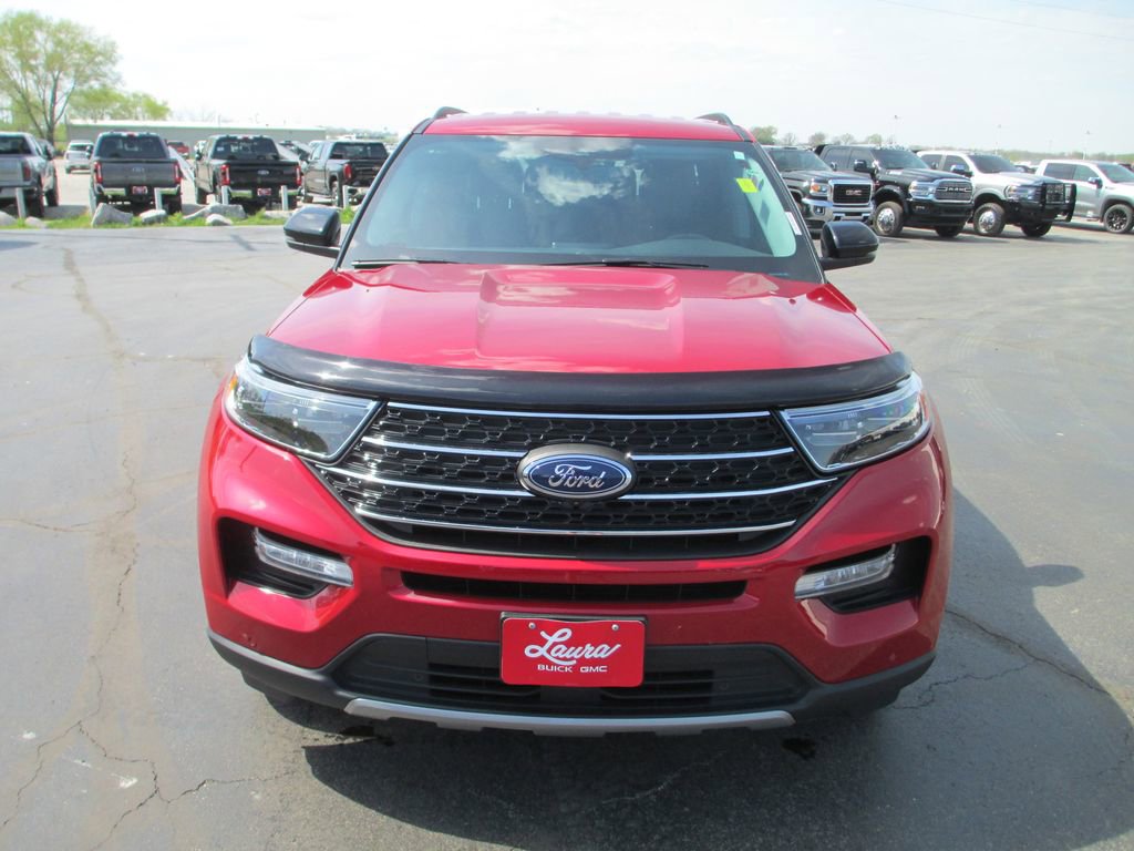 Used 2023 Ford Explorer XLT w/ Equipment Group 202A image 12
