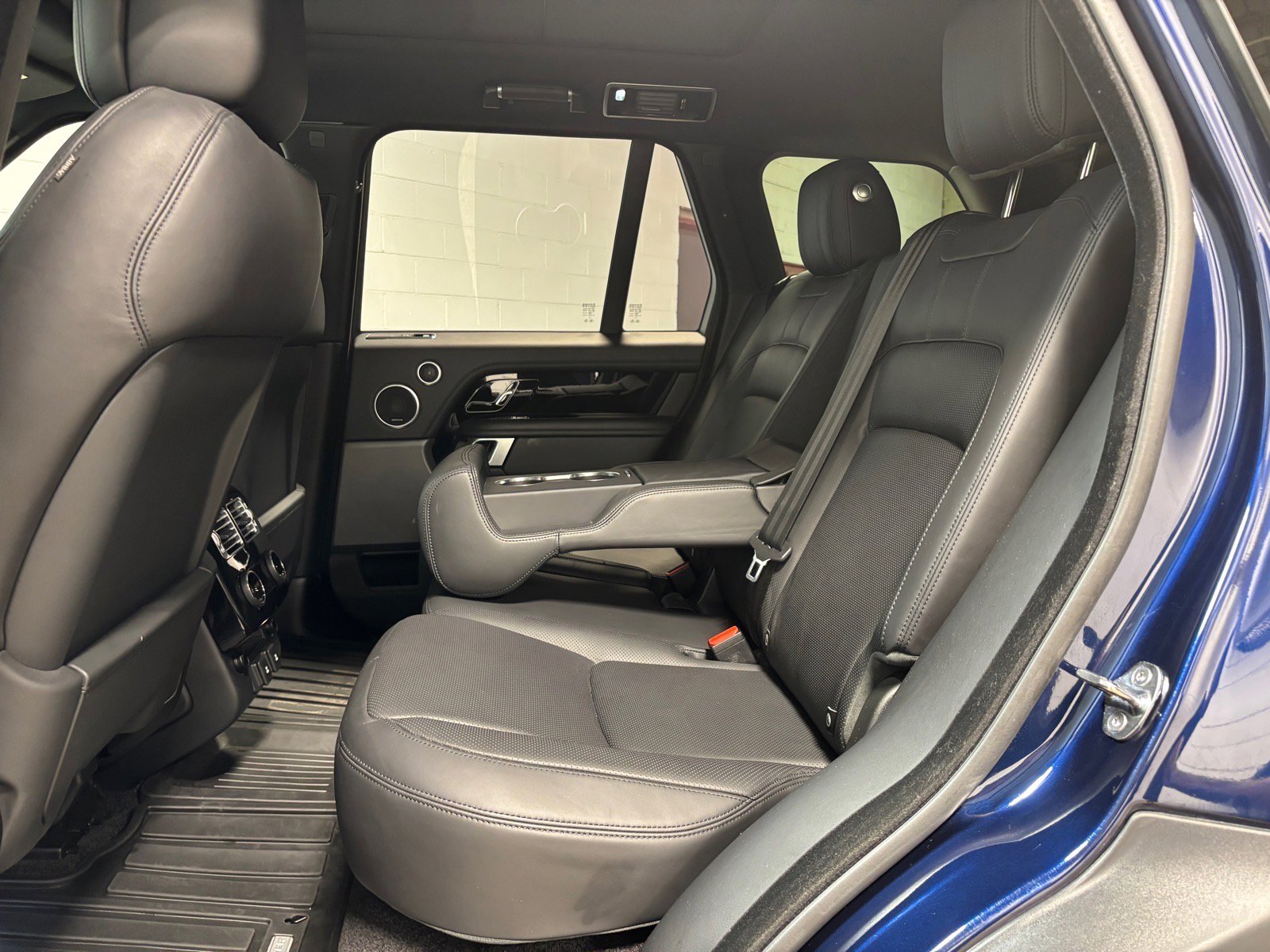 Used 2021 Land Rover Range Rover Westminster Edition image 29