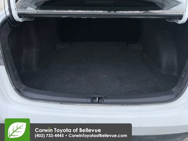 Used 2025 Toyota Corolla LE image 21