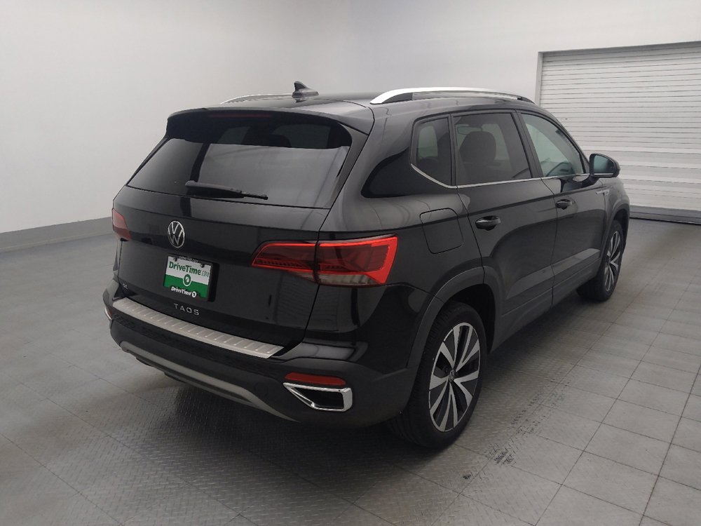 Used 2023 Volkswagen Taos SE FWD image 9