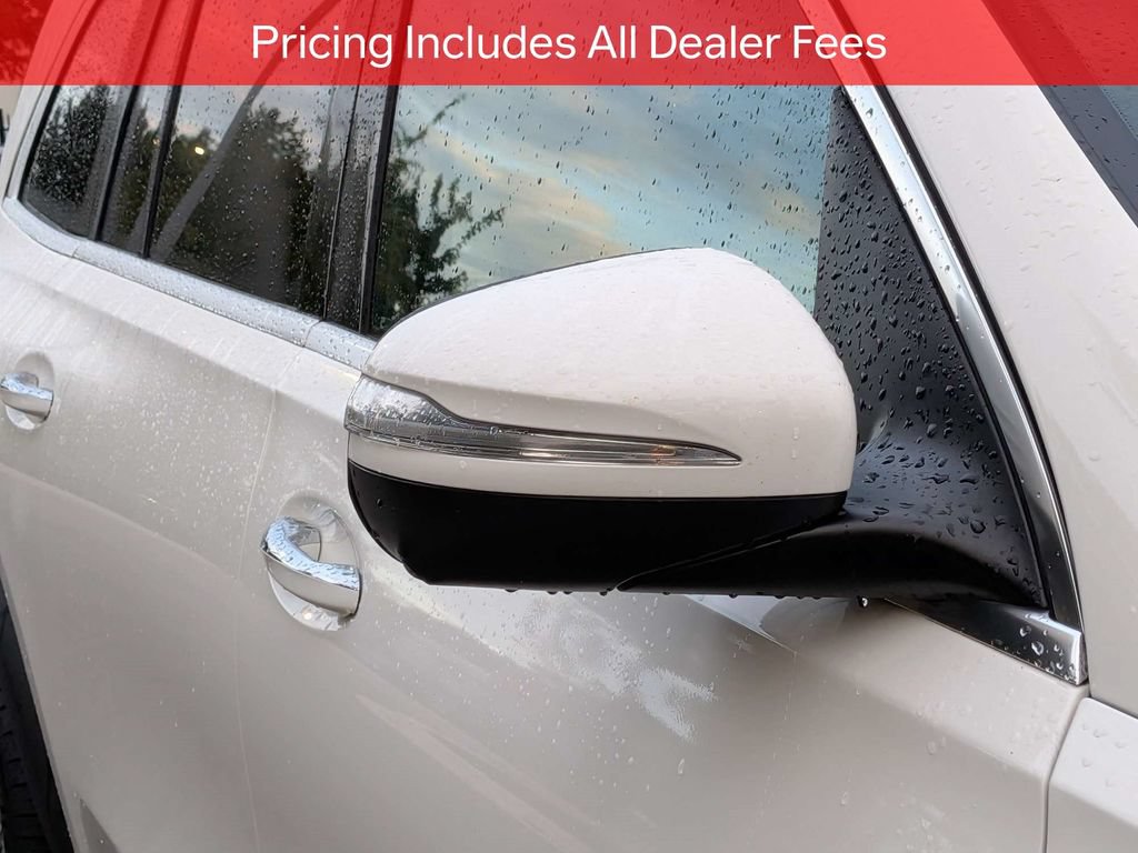 Used 2024 Mercedes-Benz GLS 450 4MATIC image 12
