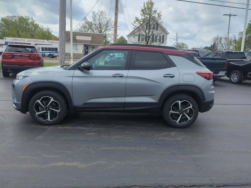 Certified 2023 Chevrolet TrailBlazer RS w/ Sun and Liftgate Package AWD/4WD image 5