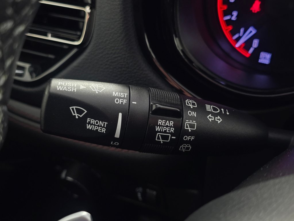 Used 2024 Dodge Durango GT w/ Blacktop Package AWD/4WD image 40